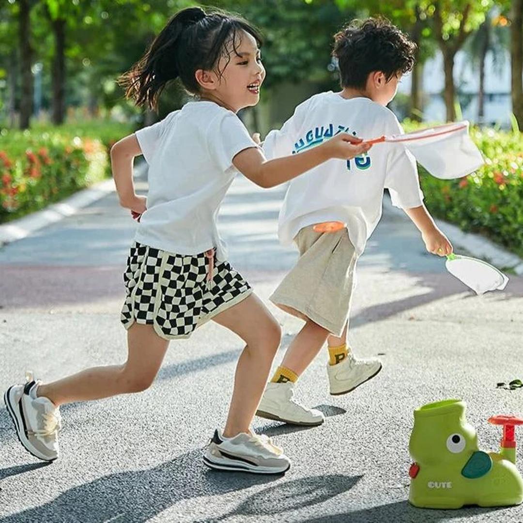 Flying Disc Launcher Toy with Manual Spin Activation