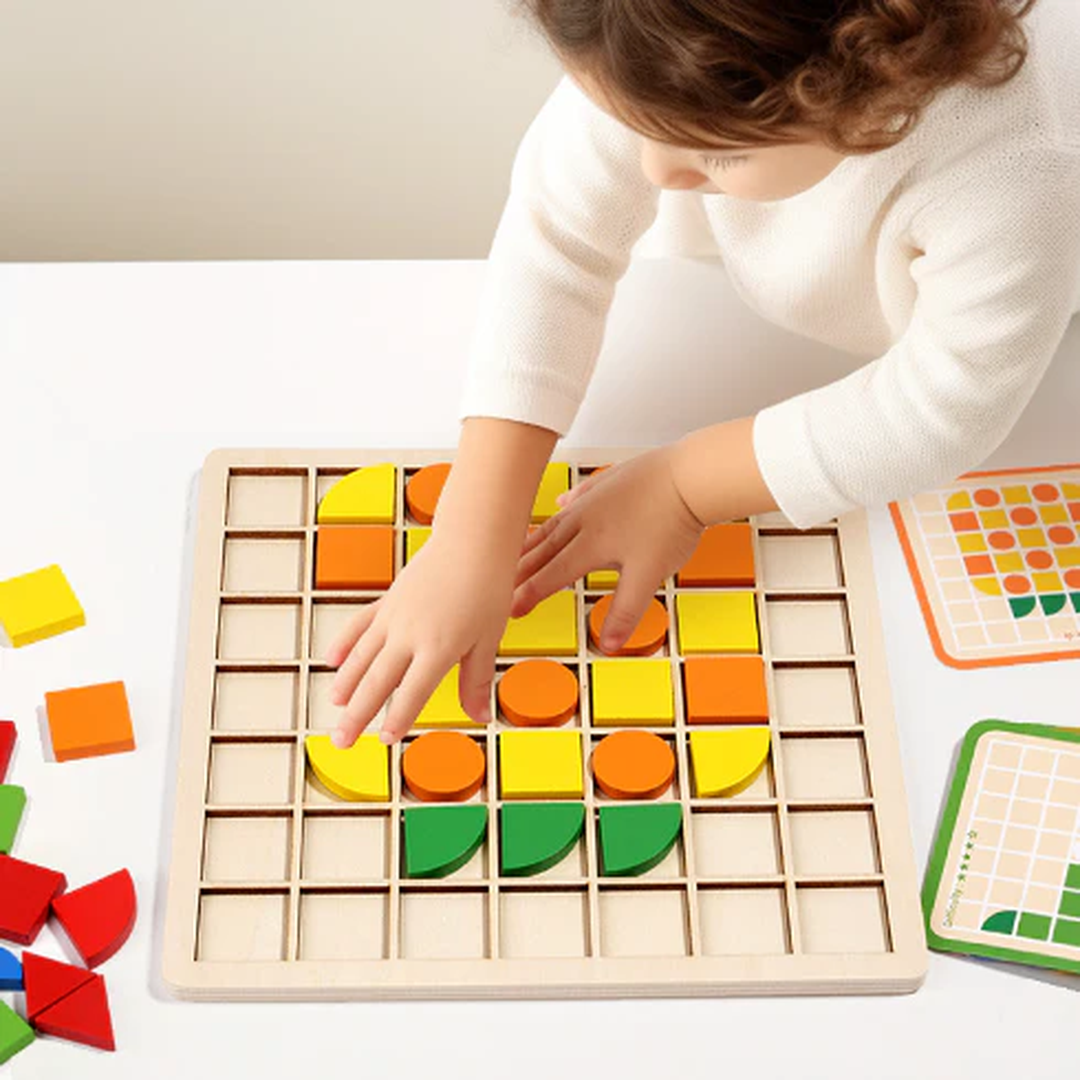 Pattern Recognition Puzzle Toy with Grid Board