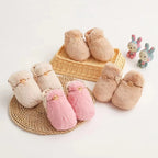 Weiche Baby-Plüschsockenschuhe mit Sohle