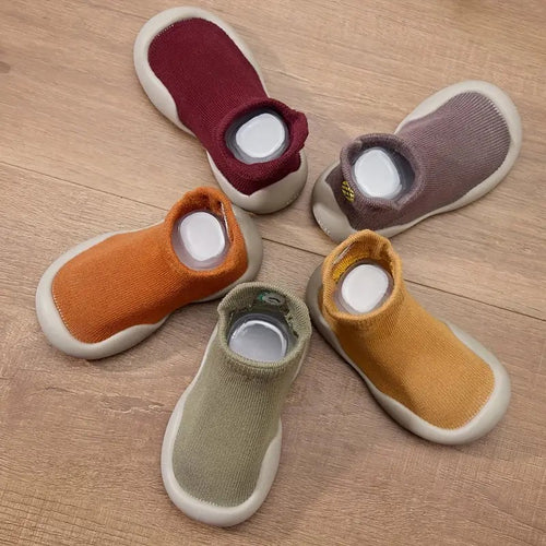 Baby Barefoot Socks with Flexible Sole