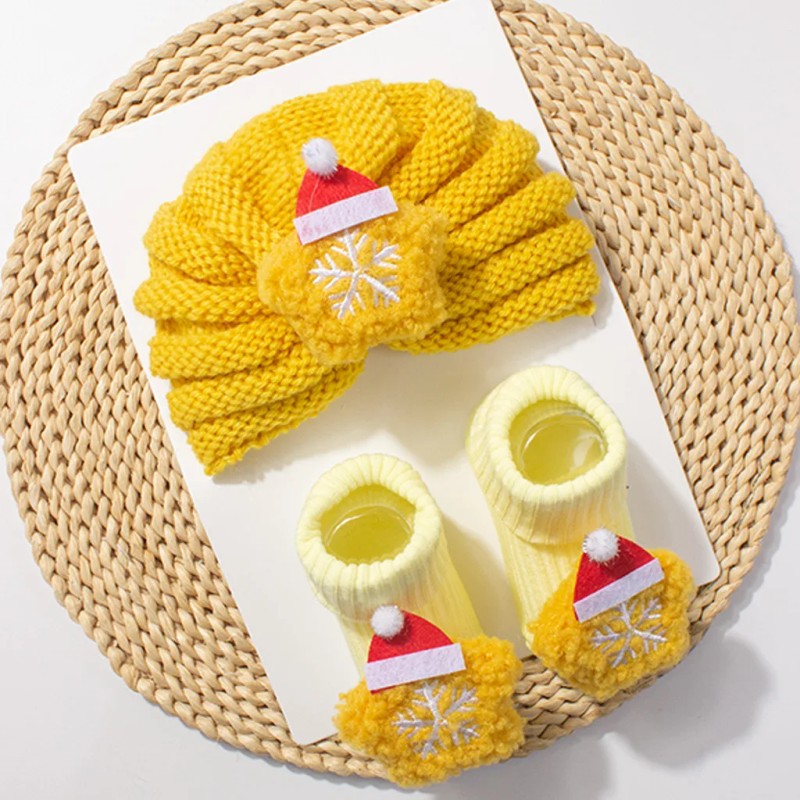 Baby Beanie and Socks Set - Turban Style with Christmas Appliqué