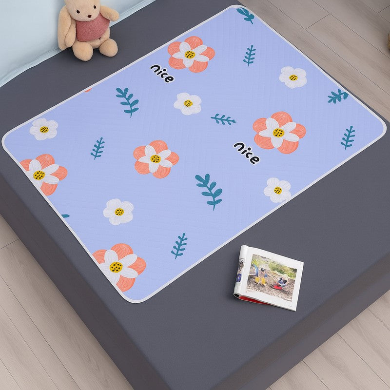 Baby Changing Mat - Reusable and Machine Washable