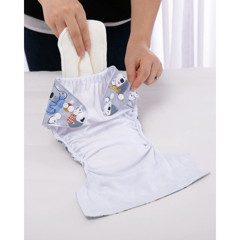 Baby Monitor with Adjustable Size and Pocket