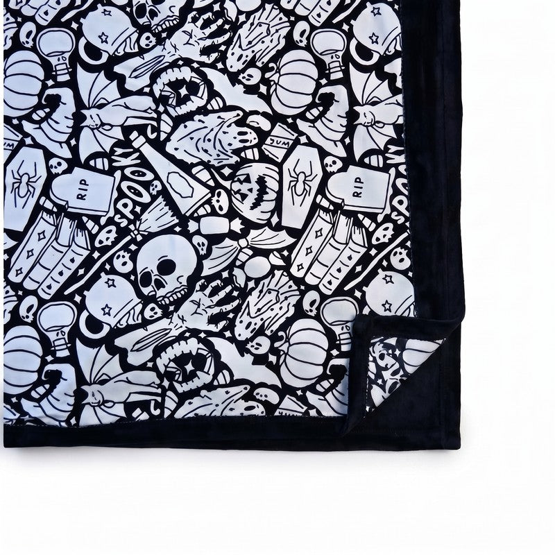Colour-your-own Blanket Kit - Black and White Pattern with Fabric Markers
