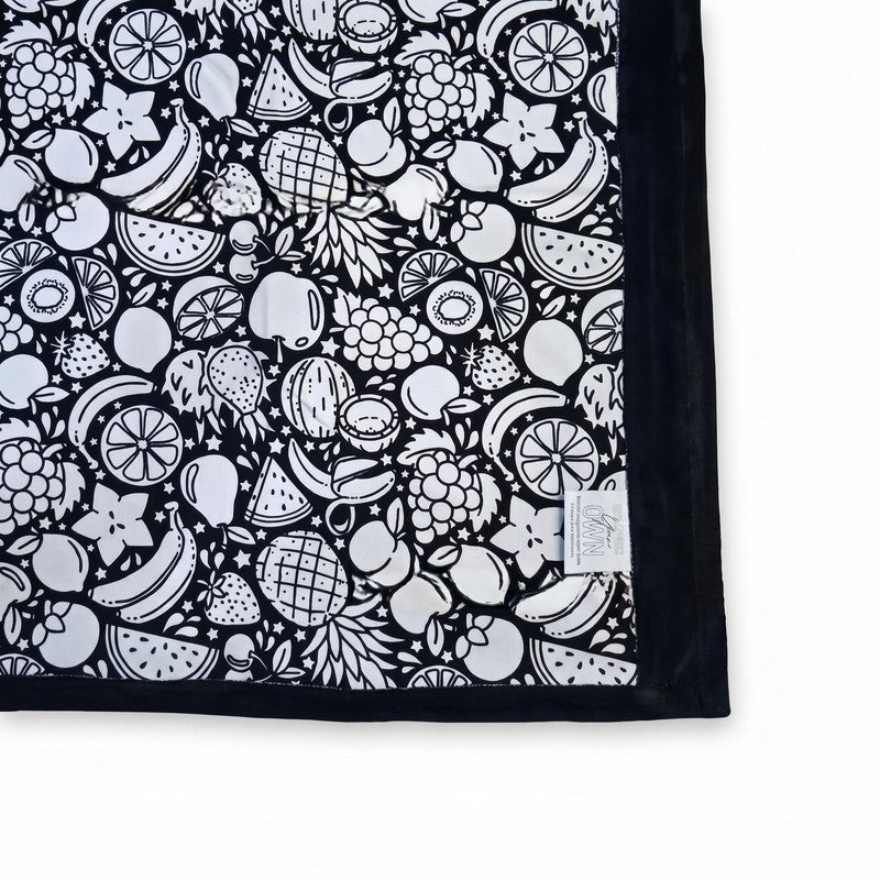 Colour-your-own Blanket Kit - Black and White Pattern with Fabric Markers
