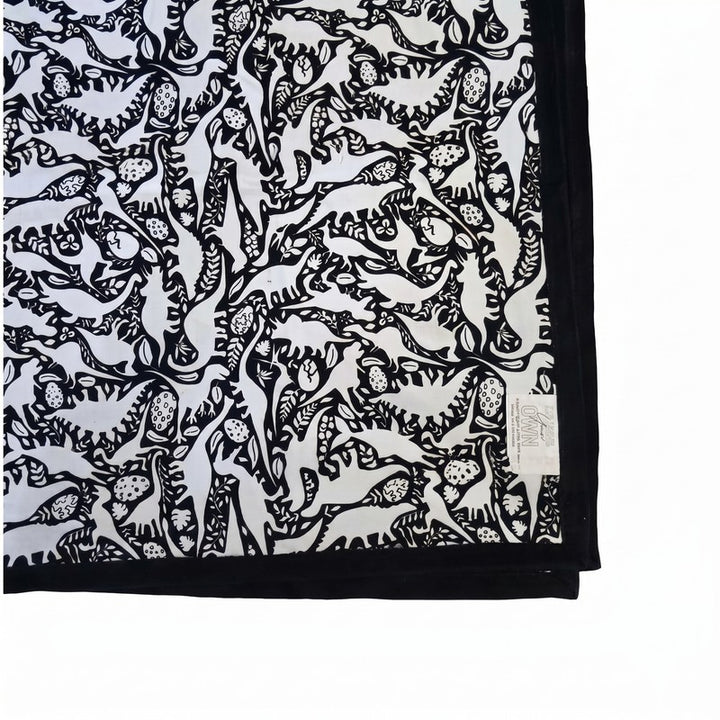 Colour-your-own Blanket Kit - Black and White Pattern with Fabric Markers