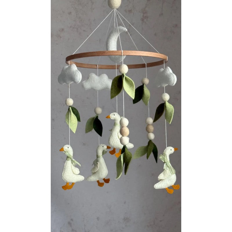 Felt Baby Crib Mobile - Woodland Aesthetic