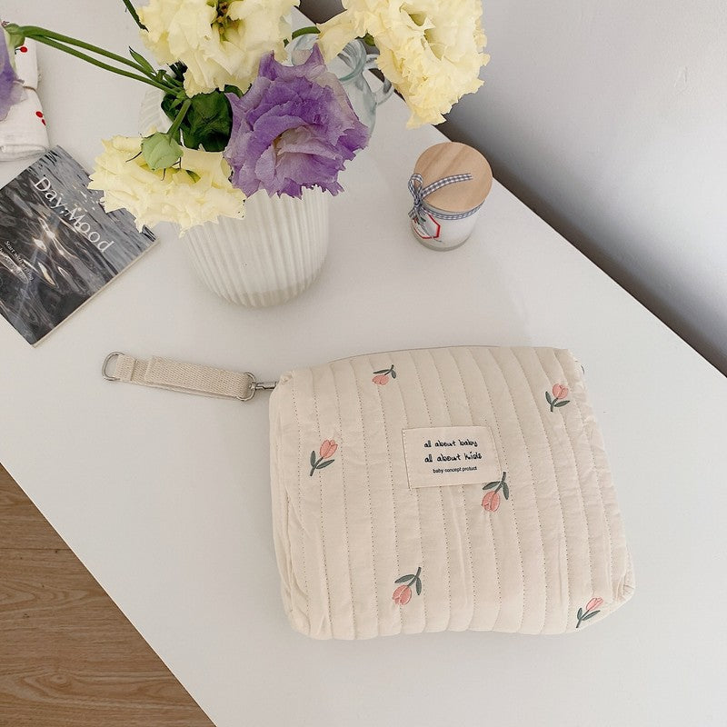 Hanging Storage Bag with Embroidery - Off-white