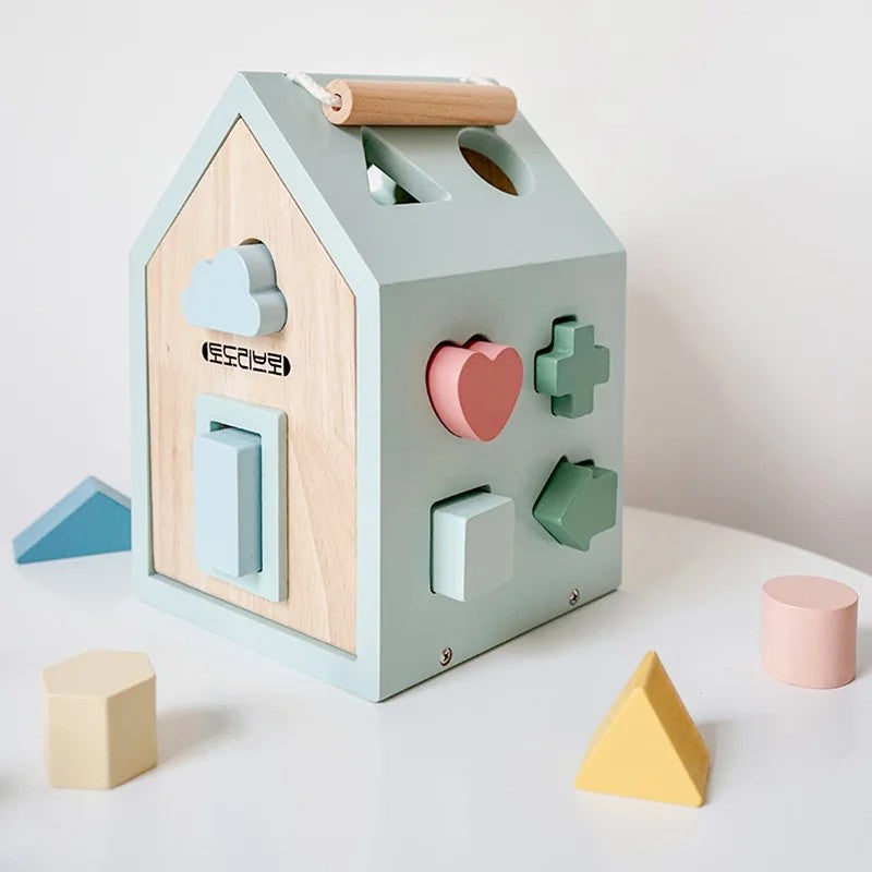Montessori-Inspired Wooden Shape-Sorting House Toy - Geometric Blocks