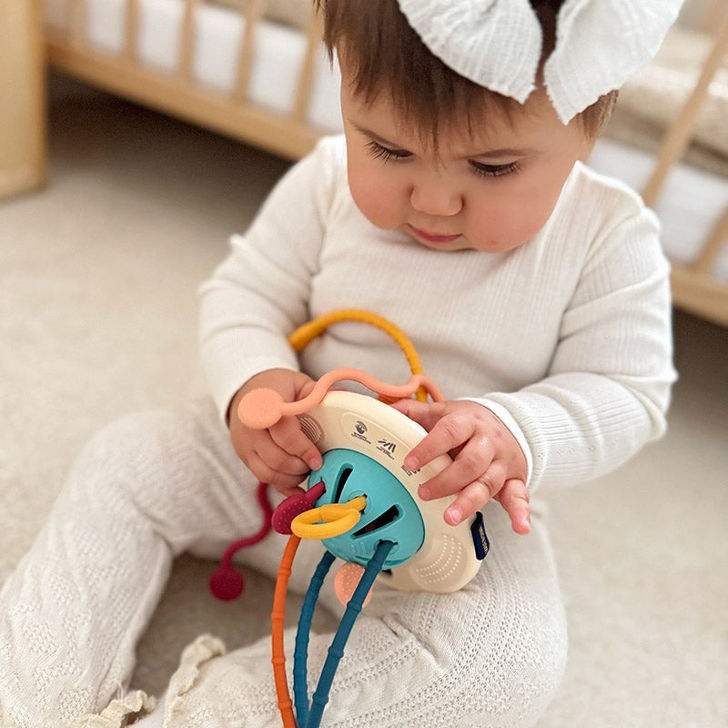 Montessori Sensory Pulling Toy - Teething Toy for Babies
