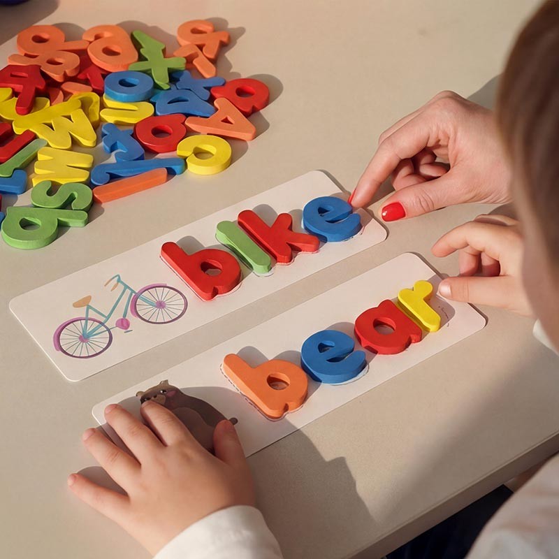 Montessori Wooden Spelling Game - Letters and Picture Cards