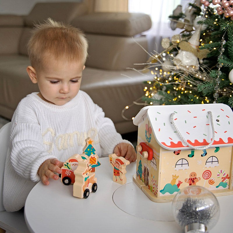 Wooden Christmas-Themed Foldable Dollhouse with Figurines